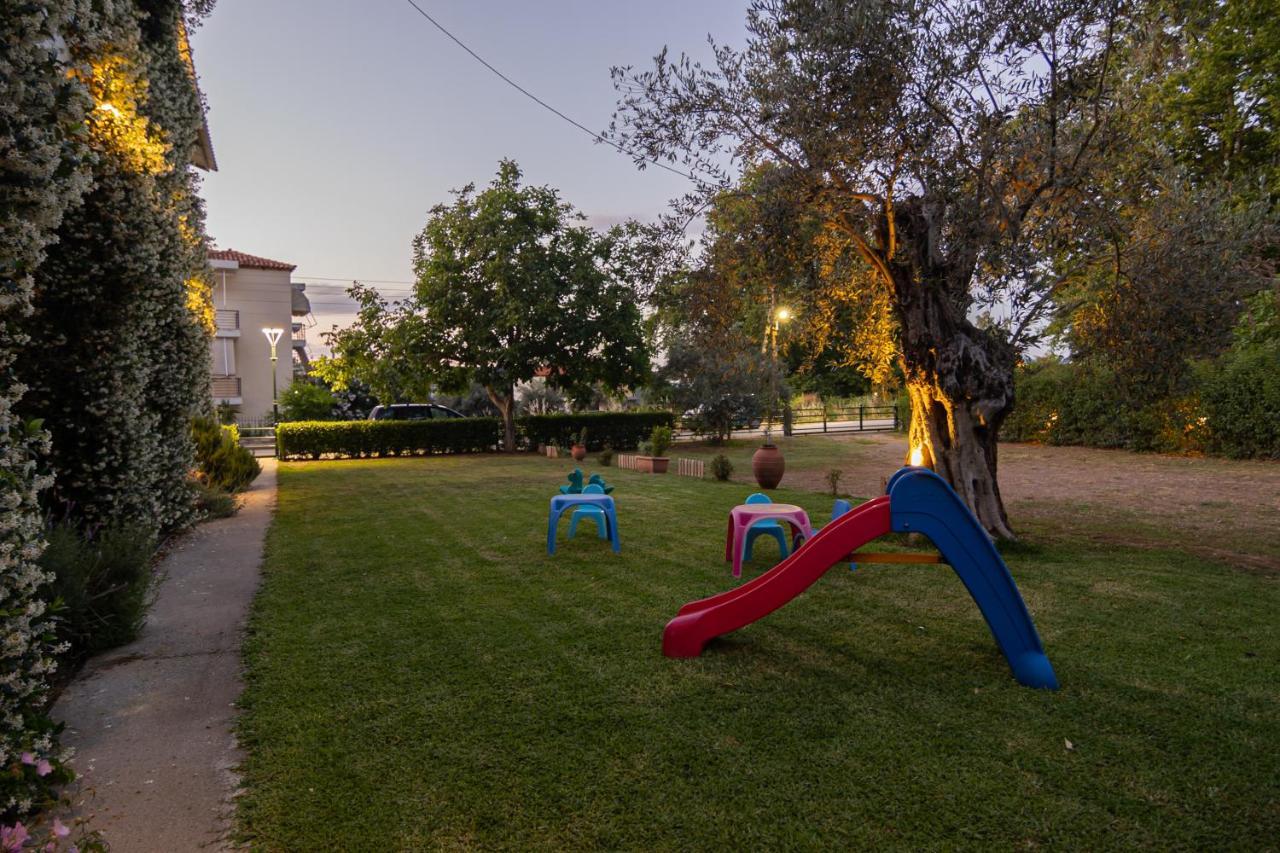 Tsertos Apartments Камена Вурла Екстериор снимка