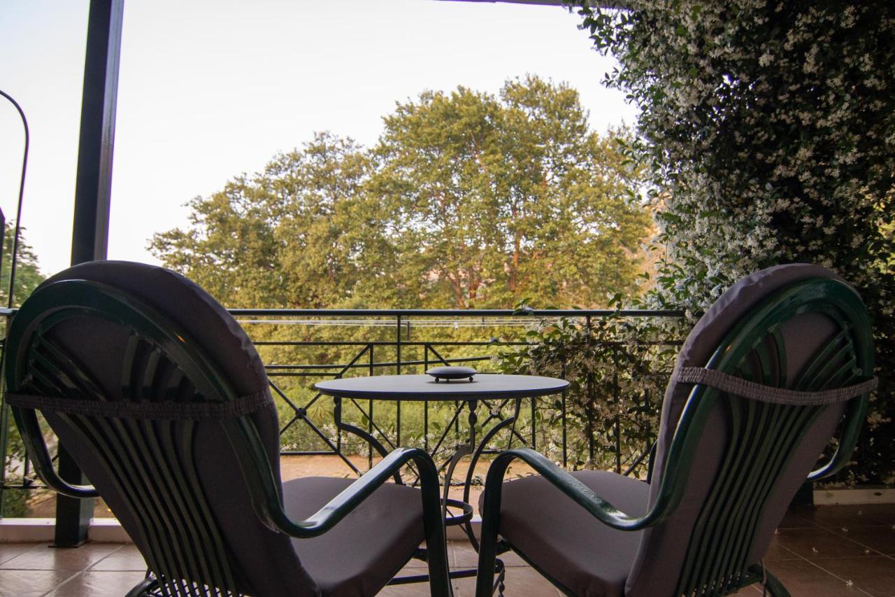 Tsertos Apartments Камена Вурла Екстериор снимка