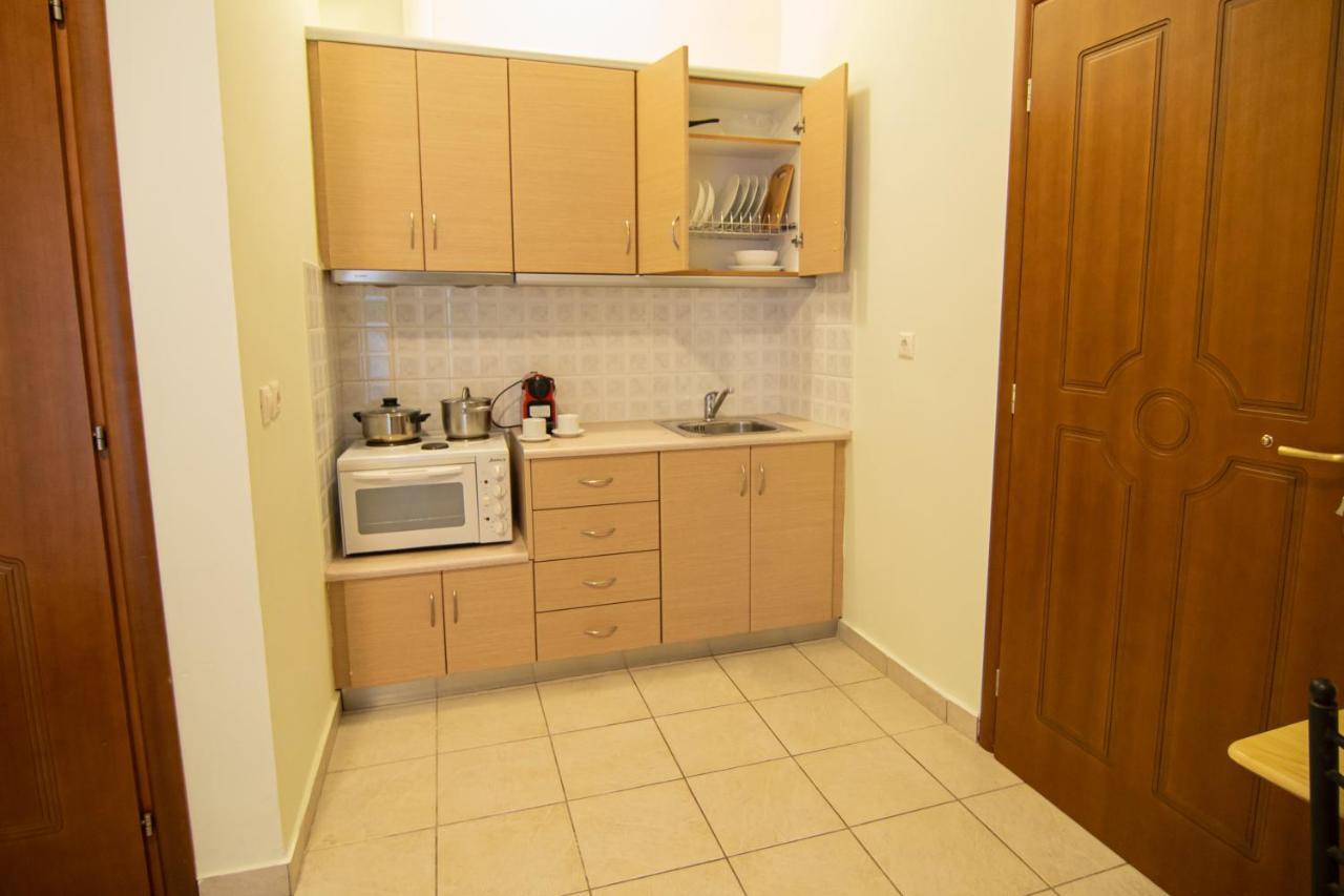 Tsertos Apartments Камена Вурла Екстериор снимка