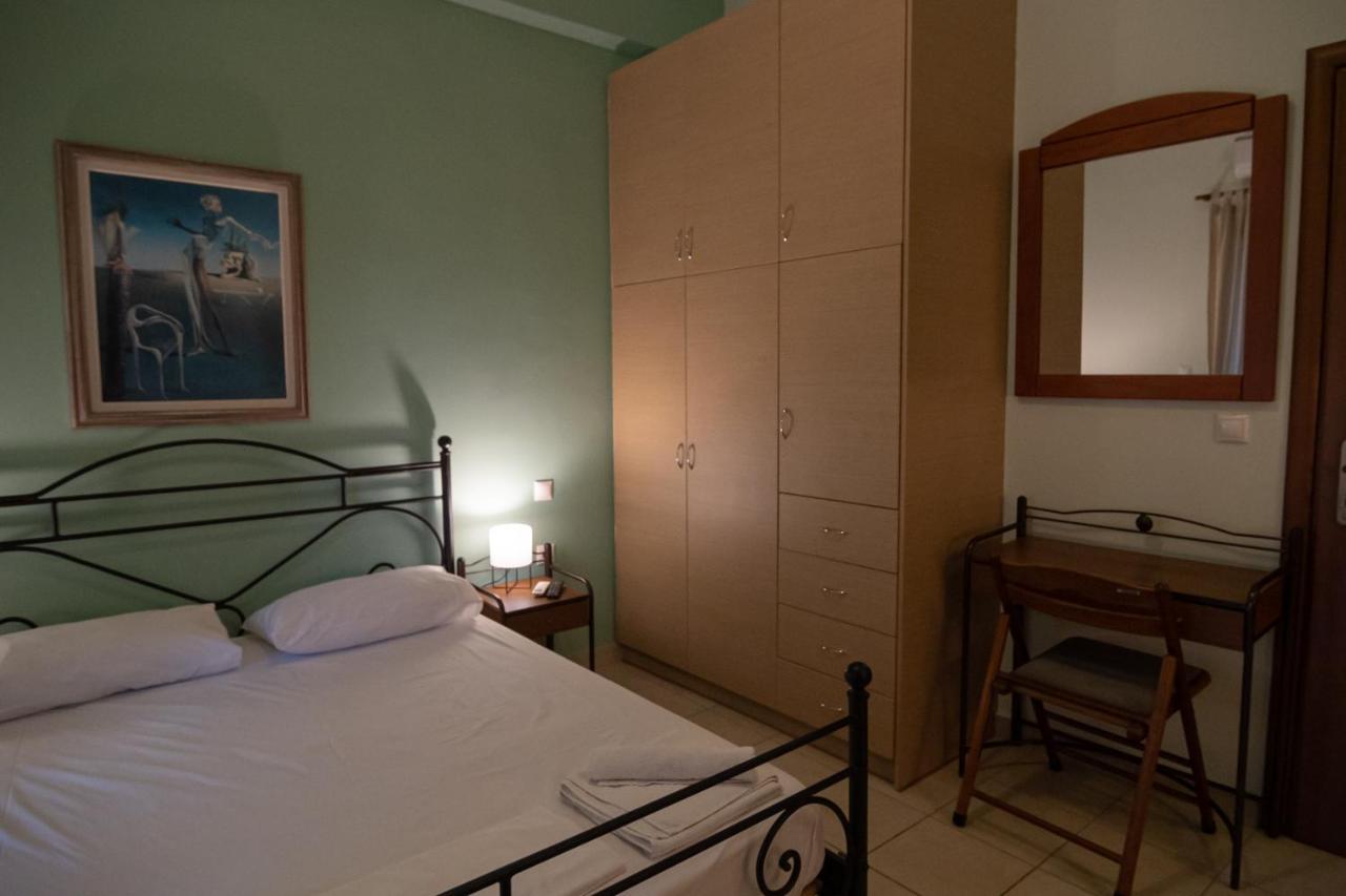 Tsertos Apartments Камена Вурла Екстериор снимка