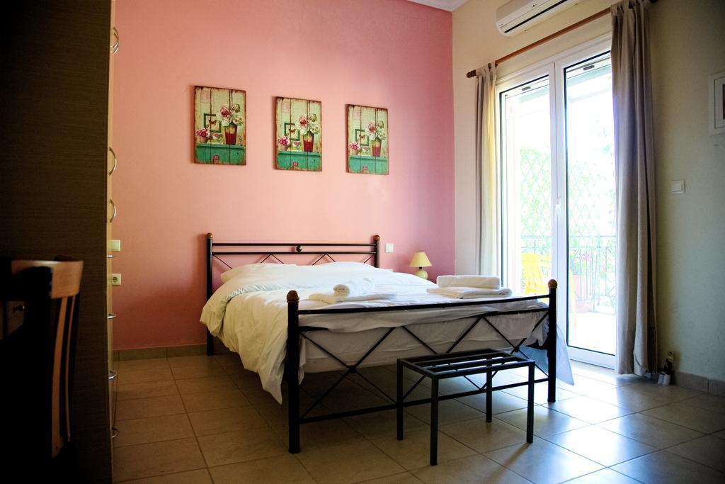 Tsertos Apartments Камена Вурла Екстериор снимка
