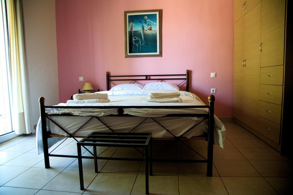 Tsertos Apartments Камена Вурла Екстериор снимка